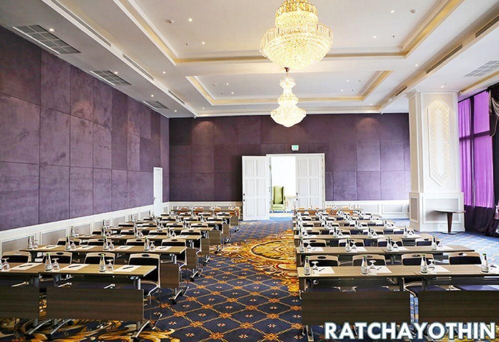 The Bazaar Hotel Бангкок Экстерьер фото